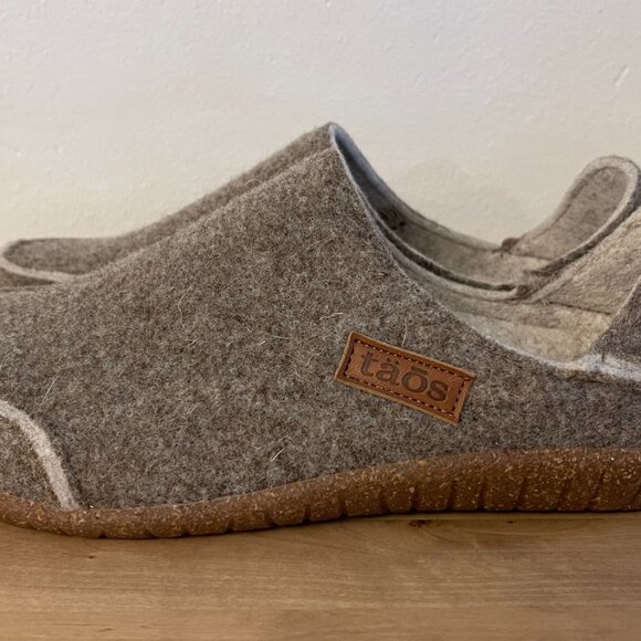 Taos Convertawool Slippers - Picture 6 of 6